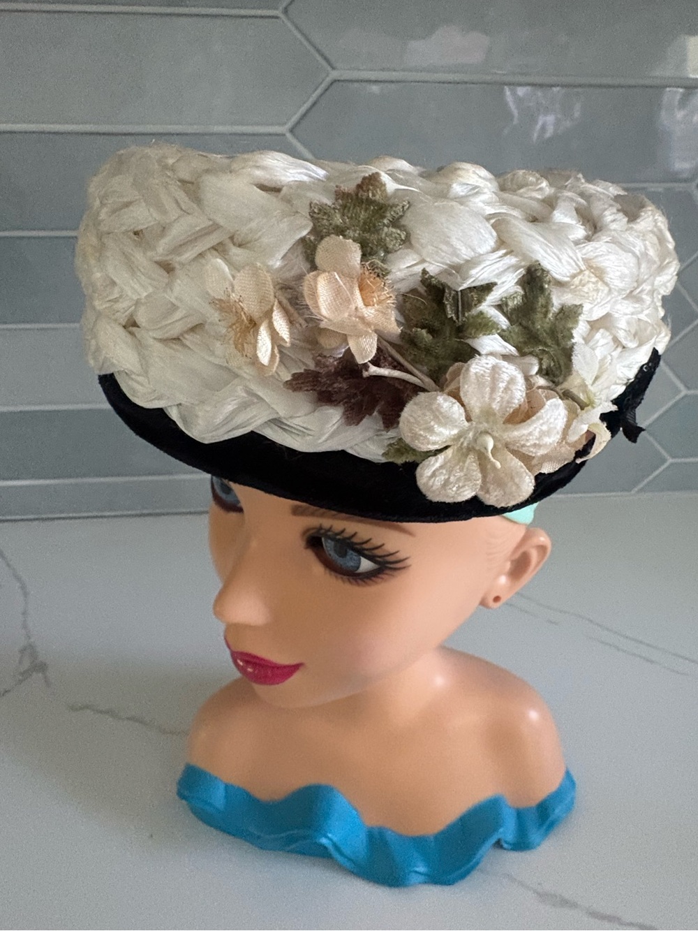Vintage 1950s-60s Cream Cellophane Straw Floral Pillbox Hat w/ Black Velvet Trim